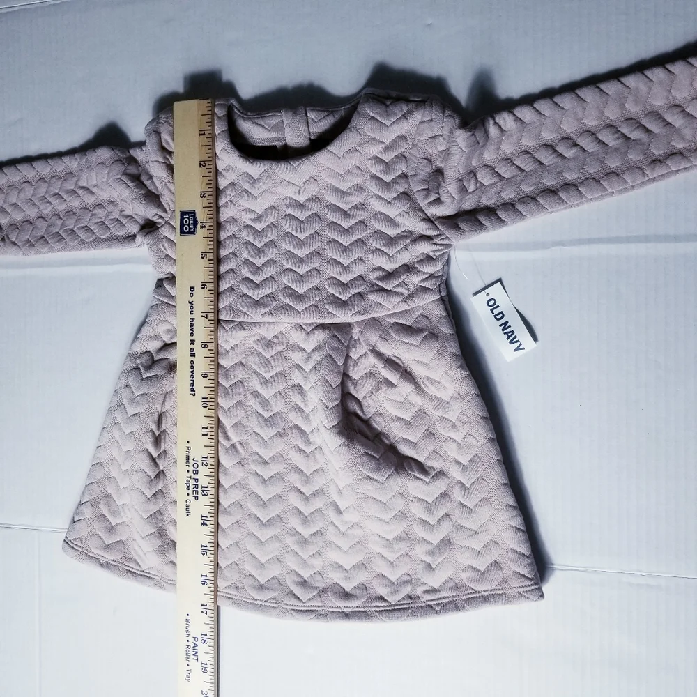 NWT GIRL'S LONG SLEEVE HEART DRESS SIZE 18-24 MONTHS